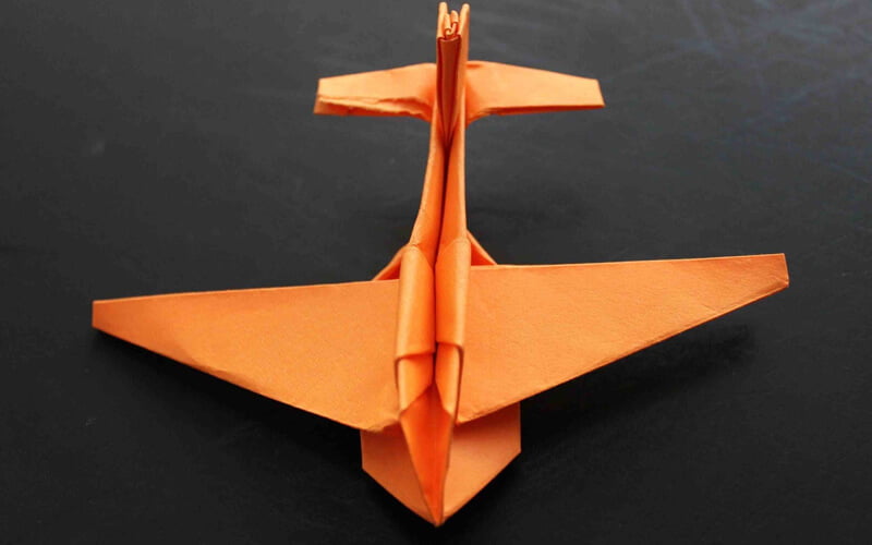 Loopy Origami Plane