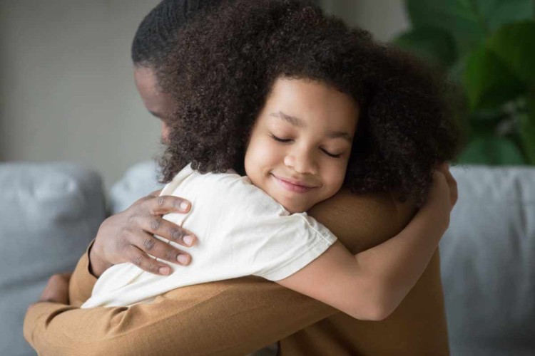 kids hugging